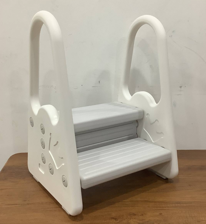 Crown Step Stool