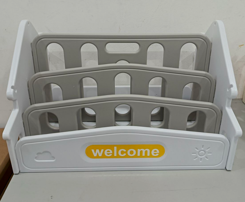 Welcome Desktop Bookshelf