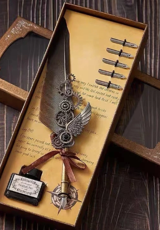 Vintage Style Quill